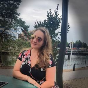 Meet your Posher, Ashley